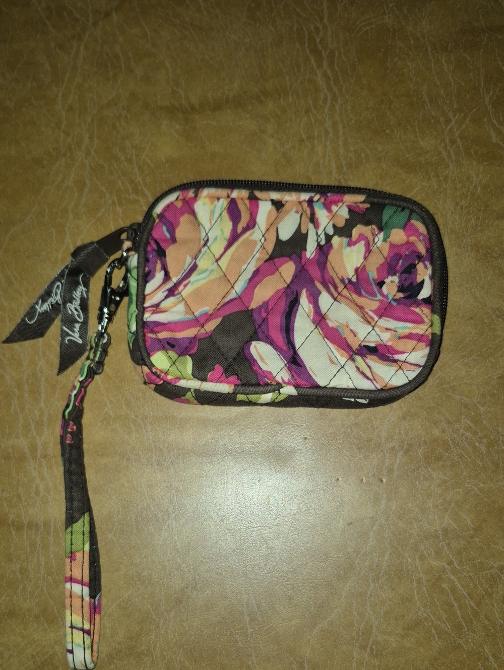 Like New Vera Bradley Quilted Fabric Wristlet In Portabello Road"
